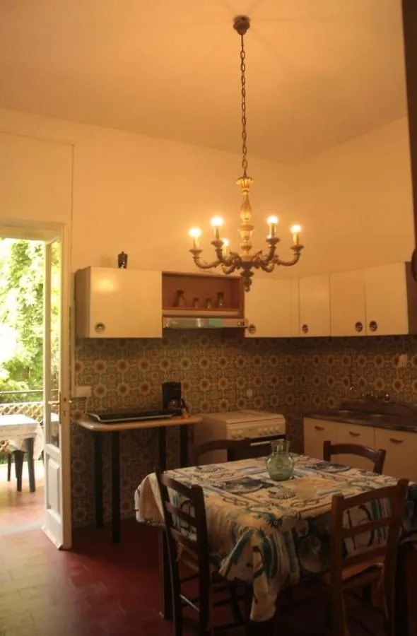 Villa Valeria Versilia Mommio 0*,  Italia